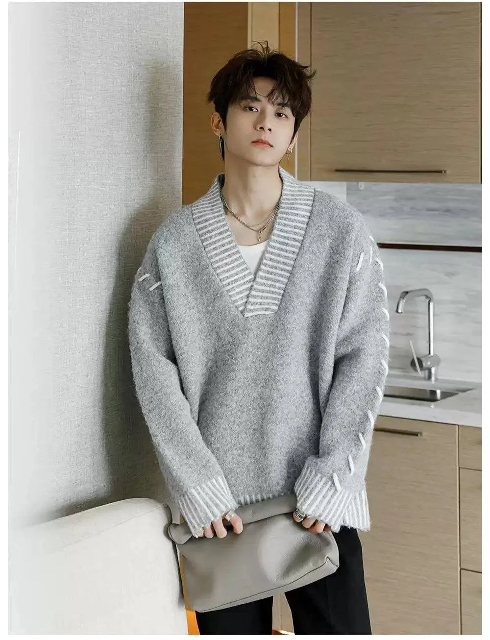 Chuan Drawstring Striped V-Neck Sweater